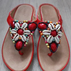 Brand new Womens slip on flip flops red size EU 36 China size 37 leather insoles